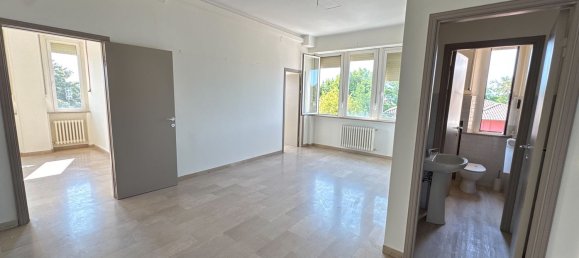 Escritório em Fano, Italy 250 m² N.º 302632 46