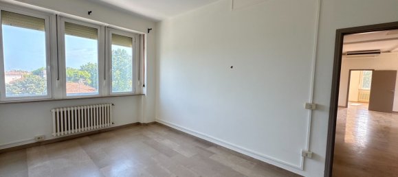 Escritório em Fano, Italy 250 m² N.º 302632 17