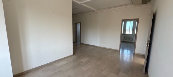 Escritório em Fano, Italy 250 m² N.º 302632 50