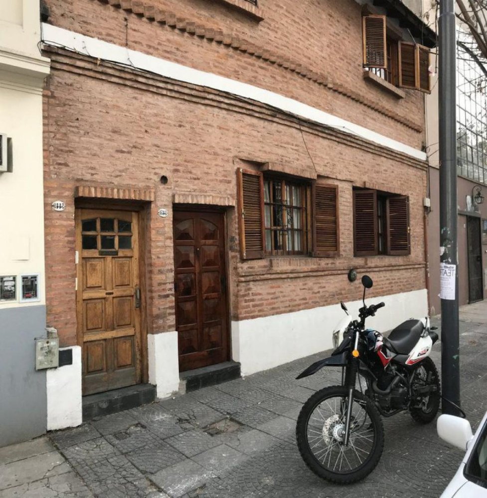 3 Schlafzimmer Haus in Palermo, Argentina, Nr. 72069