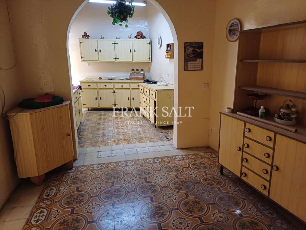 Adosado de 4 dormitorios en Qormi, Malta No. 2339