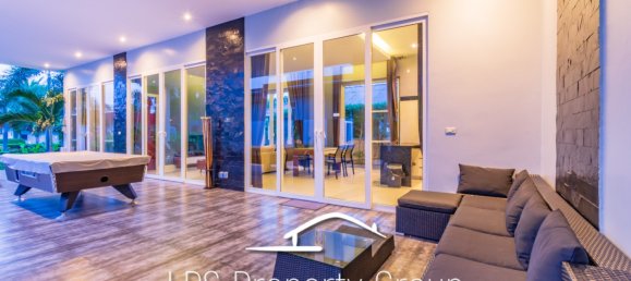 4 bedrooms Cafe / restaurant in Hua Hin, Thailand No. 6665 7