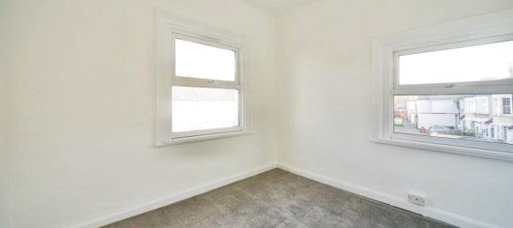 2 bedrooms Apartment in London, United Kingdom No. 11486 5