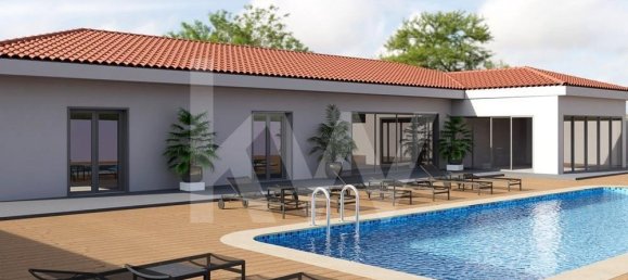 5 bedrooms Villa in Cascais, Portugal No. 98595 2