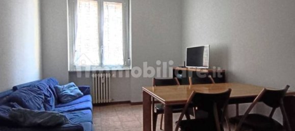2 bedrooms Apartment in Pavia, Italy No. 352161 2