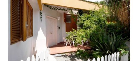 4 bedrooms Villa in Valenzano, Italy No. 290192 11