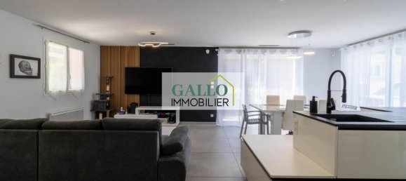 5 bedrooms House in Isere, France No. 343449 4