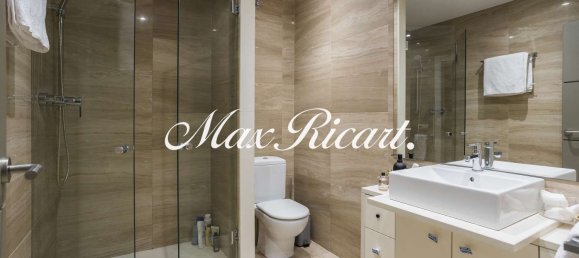 4 bedrooms Apartment in Eixample, Spain No. 24316 12