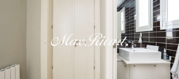 4 bedrooms Apartment in Eixample, Spain No. 24316 13