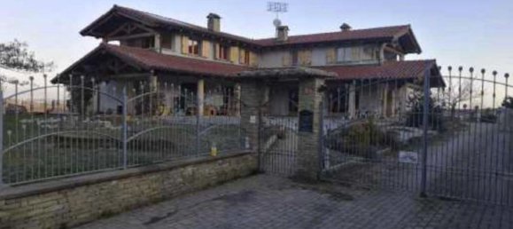 Квартира с 7 комнатами в Певераньо, Италия № 51952 7