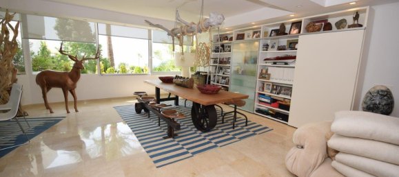 Apartamento de 3 dormitorios en Estepona, Spain No. 37831 8