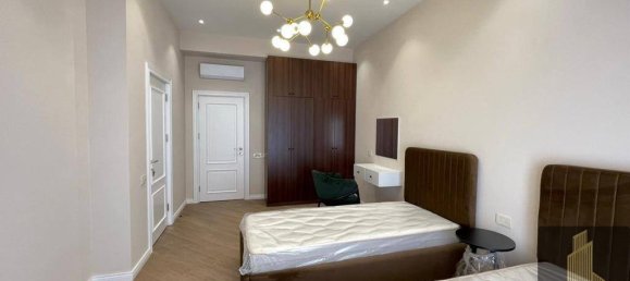 Квартира с 3 спальнями в Насиминский район, Азербайджан № 1579 9