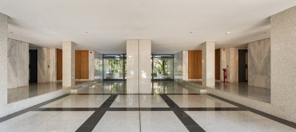 4 chambres Appartement à Porto, Portugal No. 123631 8