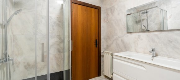 4 chambres Appartement à Porto, Portugal No. 123631 27