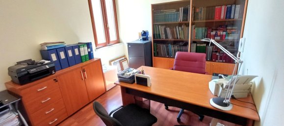 40m² Office in Catanzaro, Italy No. 214728 9