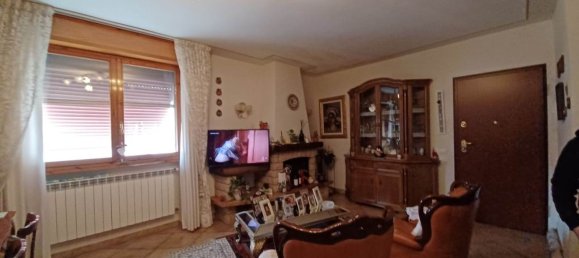 4 rooms Apartment in San Miniato, Italy No. 70379 2