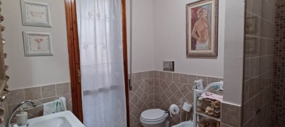 4 rooms Apartment in San Miniato, Italy No. 70379 25