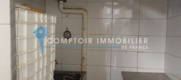 33m² Commercial property in Maisse, France No. 164988 8