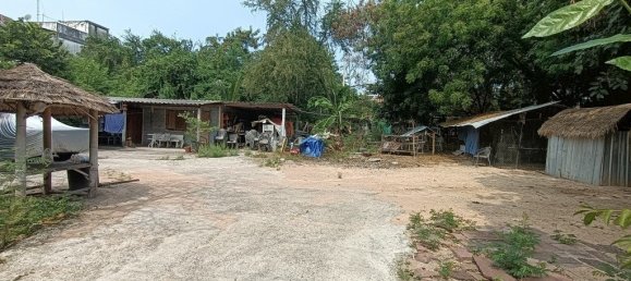  Commercial property in Pattaya, Thailand No. 375 3