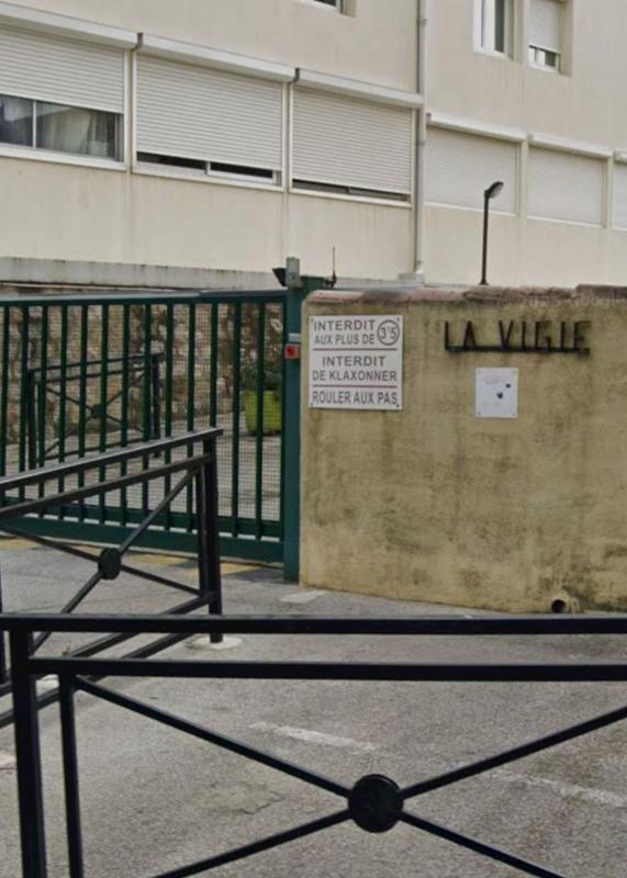 Gewerbliche Immobilie in La Seyne-sur-Mer, France, Nr. 319919