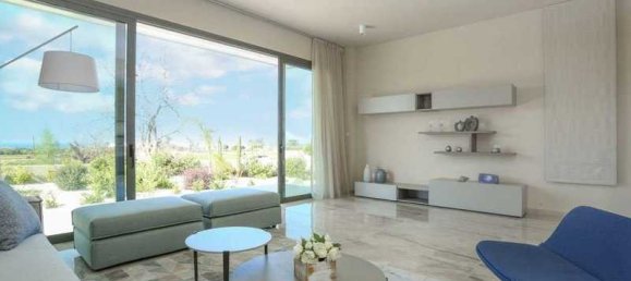 3 Schlafzimmer Haus in Chloraka, Cyprus, Nr. 11633 2