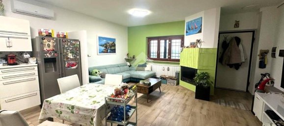 2 bedrooms Villa in Lanuvio, Italy No. 179975 8