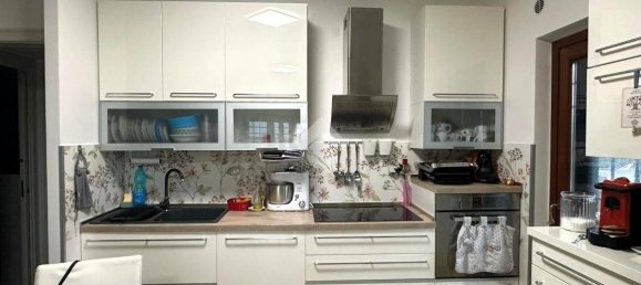 2 bedrooms Villa in Lanuvio, Italy No. 179975 6