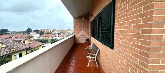 2 bedrooms Villa in Lanuvio, Italy No. 179975 3