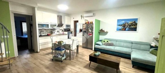 2 bedrooms Villa in Lanuvio, Italy No. 179975 5