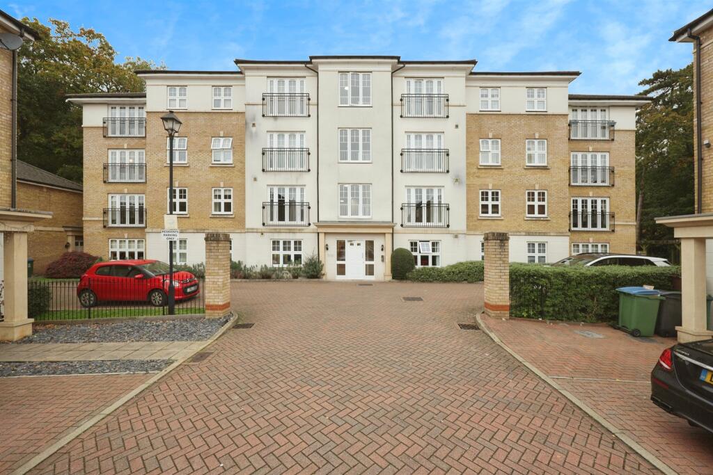 2 bedrooms Apartment in Watford, United Kingdom No. 6810