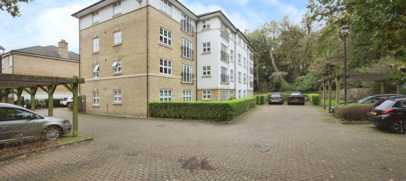 2 bedrooms Apartment in Watford, United Kingdom No. 6810 33