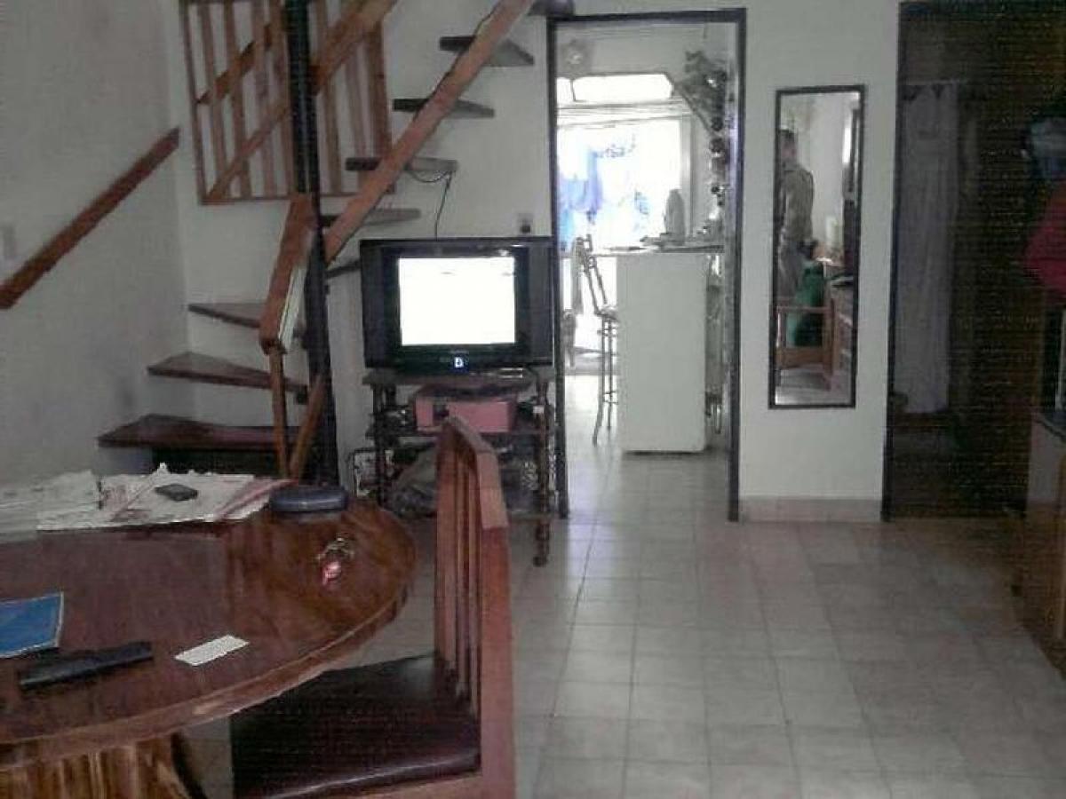 2 bedrooms House in Bermudez, Argentina No. 2468