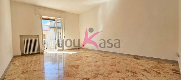 3 rooms Apartment in Mola di Bari, Italy No. 165246 4