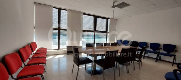 Escritório em Udine, Italy 290 m² N.º 163398 4