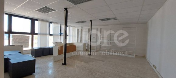Escritório em Udine, Italy 290 m² N.º 163398 2