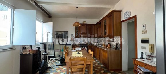 3 bedrooms House in Messina, Italy No. 307996 4