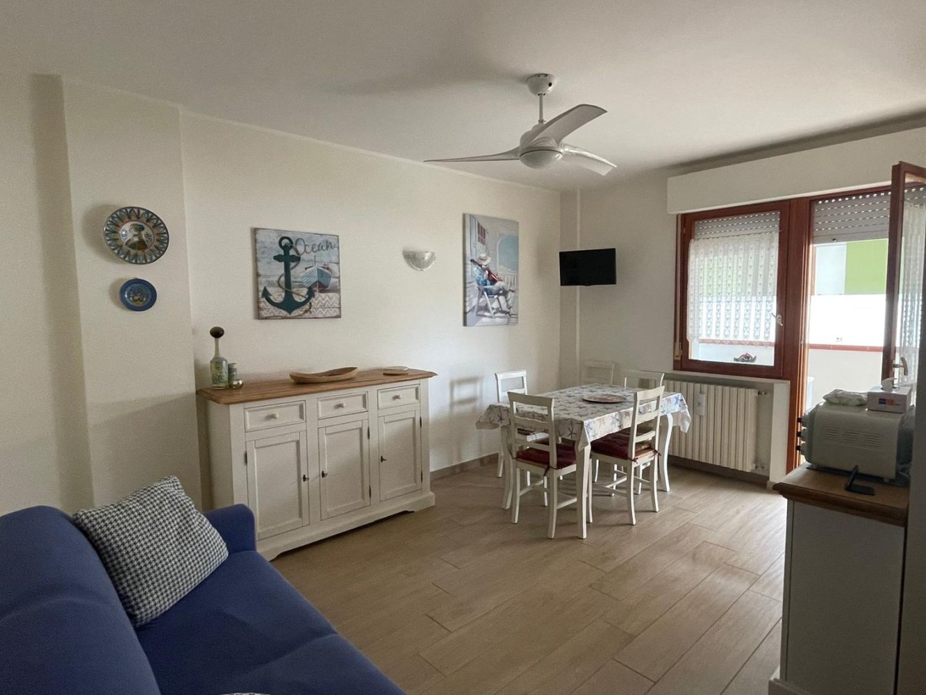 Квартира с 3 комнатами в Франкавилла аль Маре, Италия № 41838