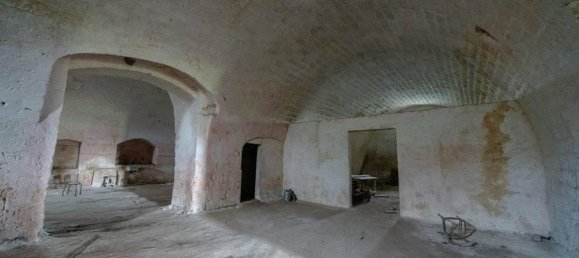 Casa de 33 habitaciónes en Barletta, Italy No. 176098 22