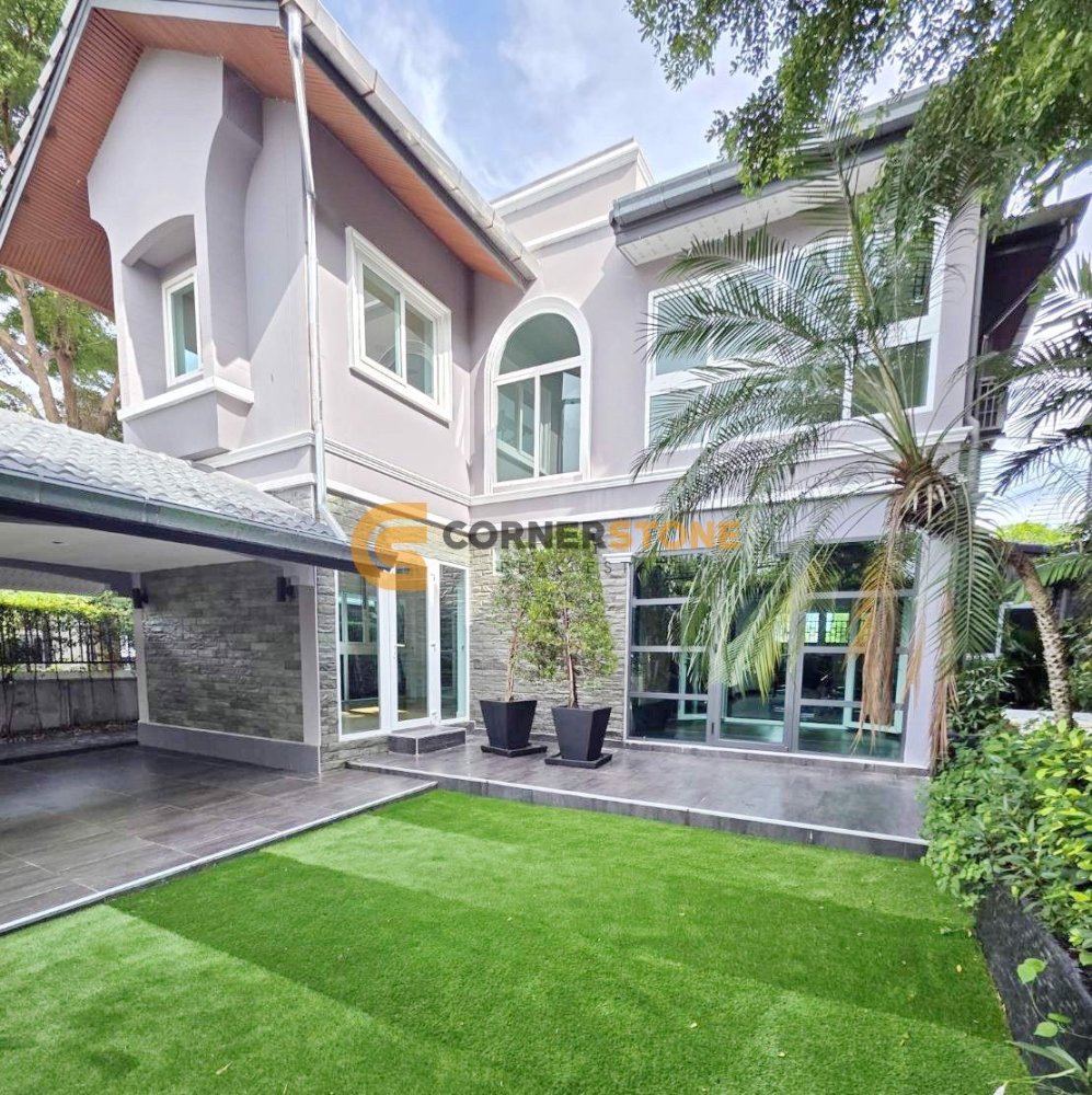 Дом 200м² в Паттайя, Таиланд № 59258