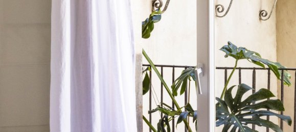 3 Schlafzimmer Wohnung in Ciutat Vella, Spain, Nr. 134775 2