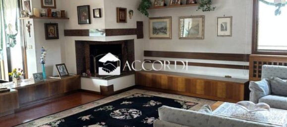 3 bedrooms Apartment in Conegliano, Italy No. 278338 3