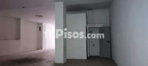 550m² Commercial property in Zaragoza, Spain No. 191552 17