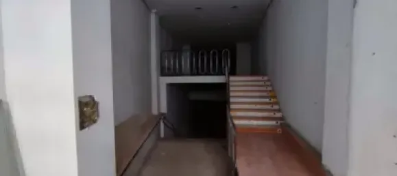 550m² Commercial property in Zaragoza, Spain No. 191552 2