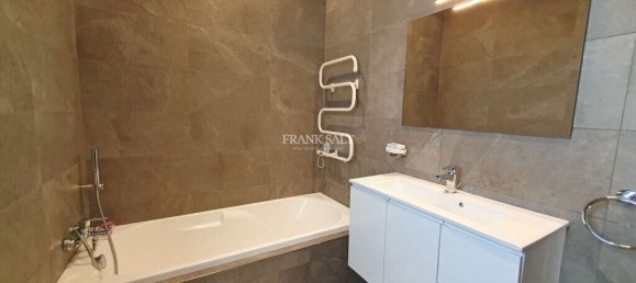 2 bedrooms Penthouse in Attard, Malta No. 7419 11