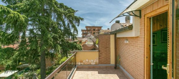 5 rooms Villa in Fonte Nuova, Italy No. 53931 32