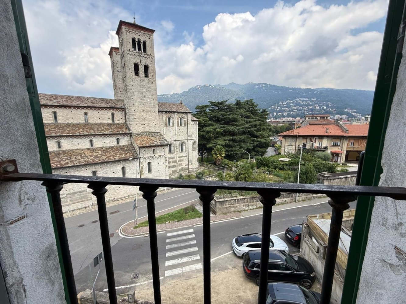 Квартира с 3 спальнями в Комо, Италия № 393057