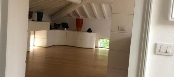 4 bedrooms Penthouse in Parma, Italy No. 377385 19