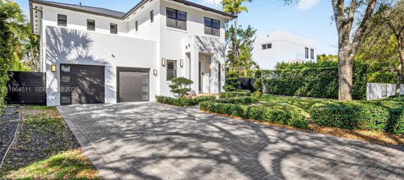 5 bedrooms Villa for sale in Miami, Miami-Dade, Florida, USA № 614420 2
