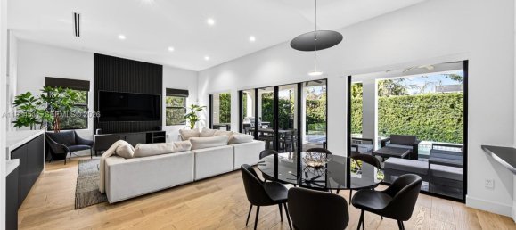 5 bedrooms Villa for sale in Miami, Miami-Dade, Florida, USA № 614420 9