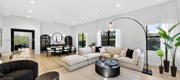 5 bedrooms Villa for sale in Miami, Miami-Dade, Florida, USA № 614420 4